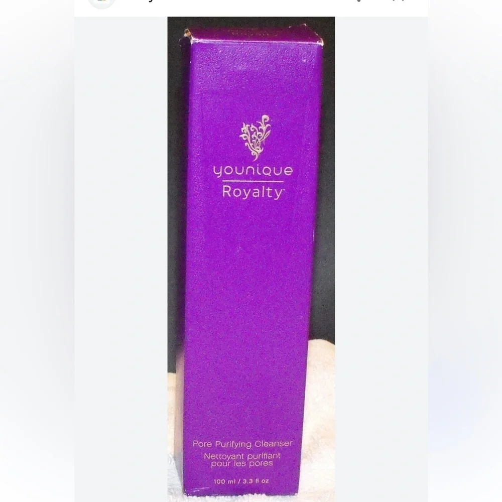 NWT Younique Royalty Pore Purifying Cleanser - Vibrant Purple